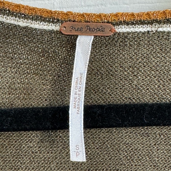 Free People Moss Gold Dust Pullover - Picture 4 of 4
